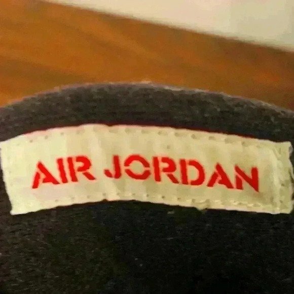 Nike Air Jordan Black Metalic Retro 5 136027-004 Mens Sz 9.5 VGUC - Picture 5 of 7